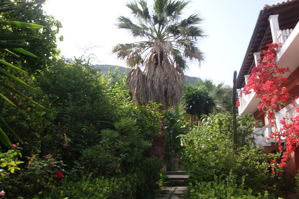 Pension Skala Agios Matthaios  Exterior photo