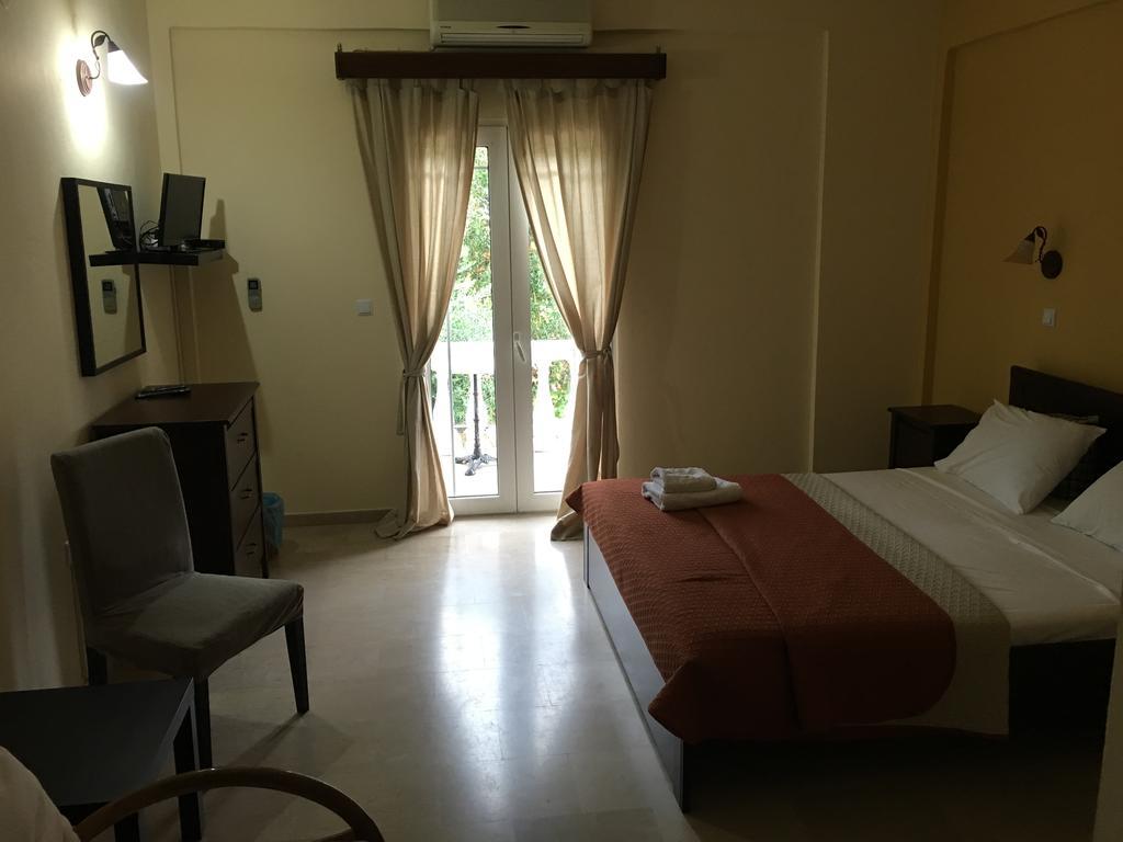 Pension Skala Agios Matthaios  Exterior photo