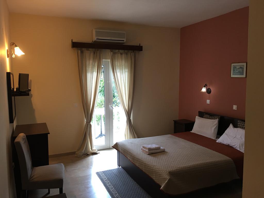 Pension Skala Agios Matthaios  Exterior photo