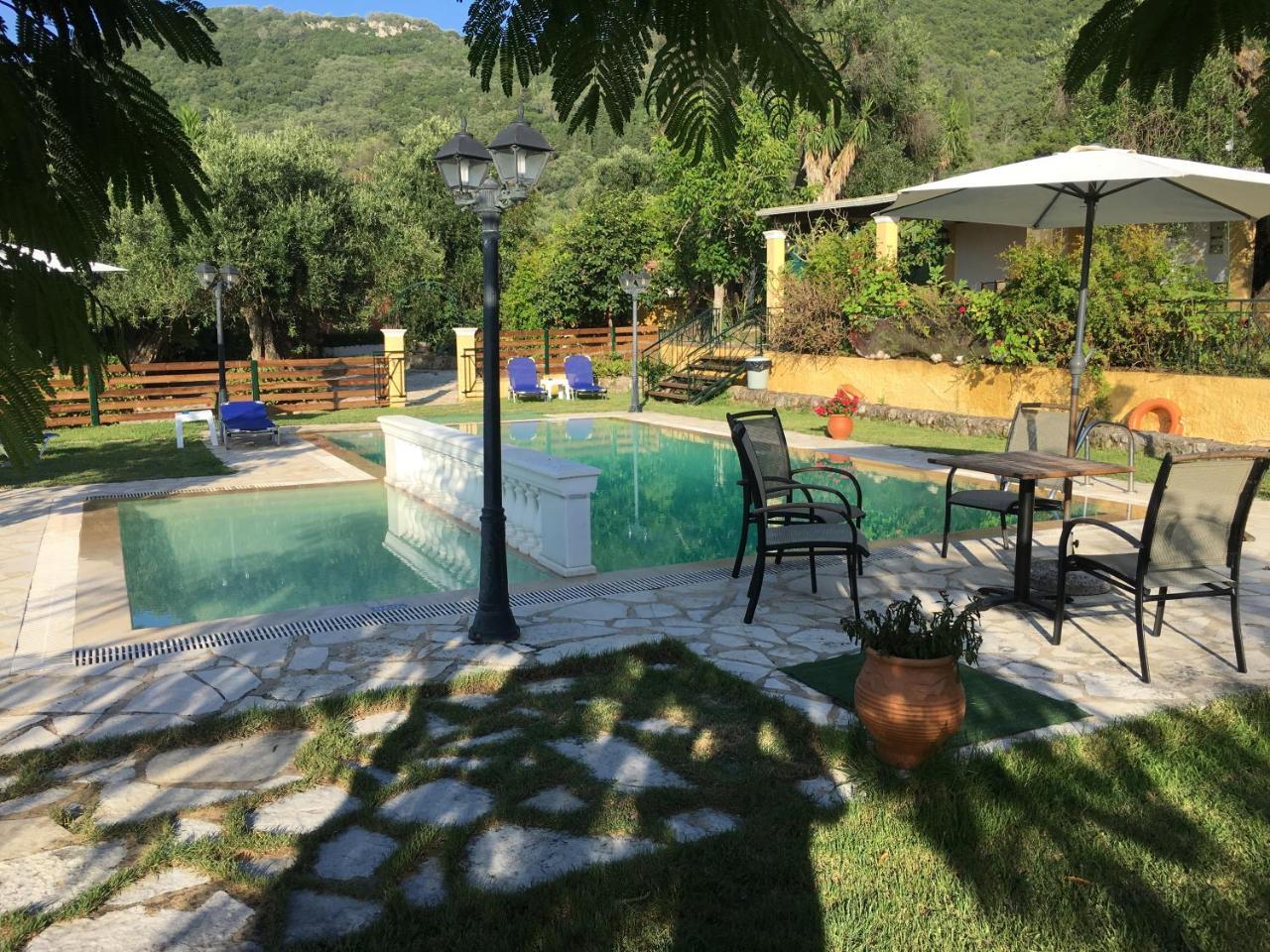 Pension Skala Agios Matthaios  Exterior photo