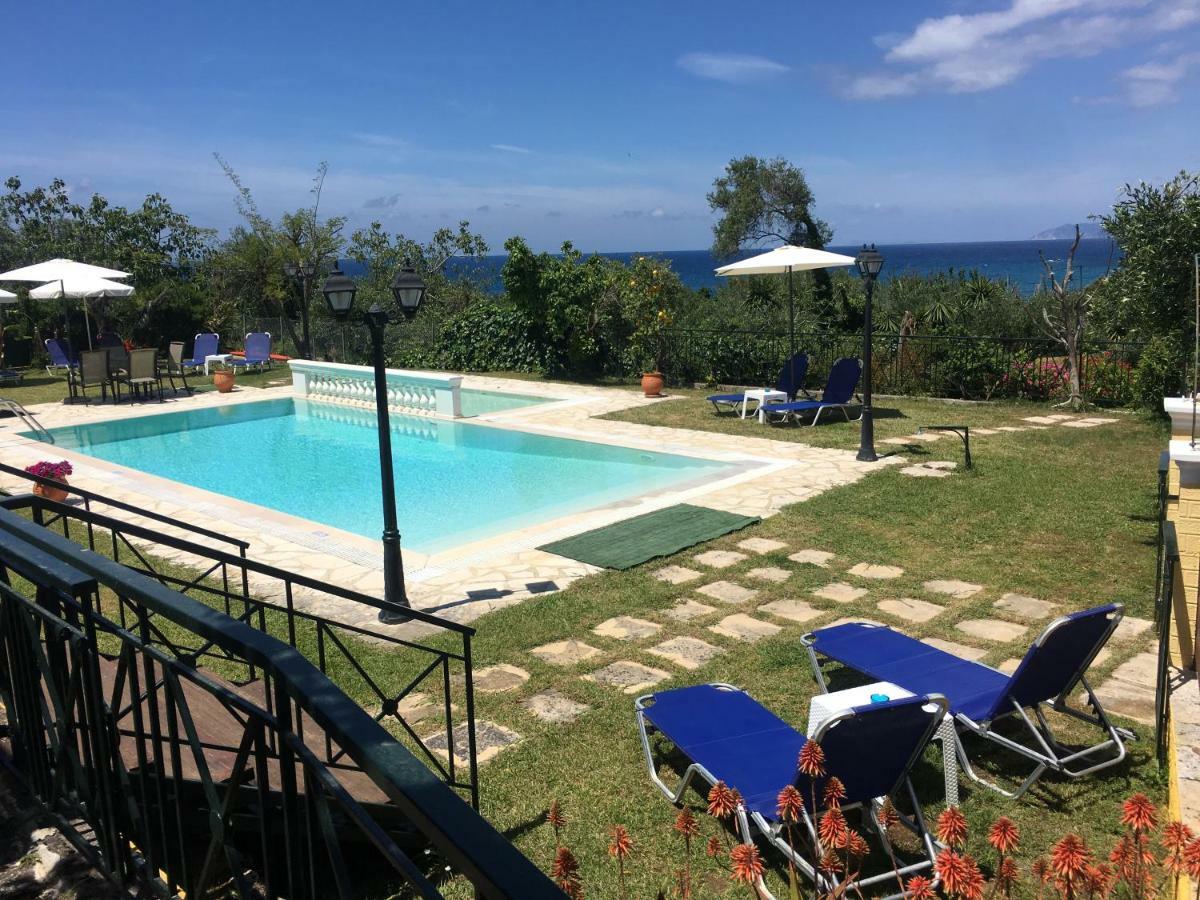 Pension Skala Agios Matthaios  Exterior photo